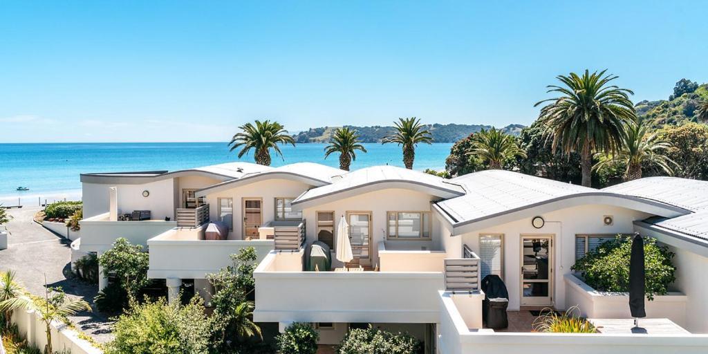 Onetangi Beach Apartments Eksteriør bilde