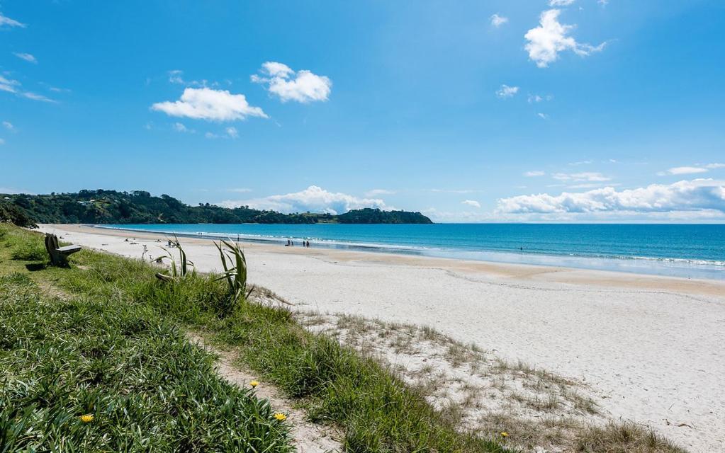 Onetangi Beach Apartments Eksteriør bilde
