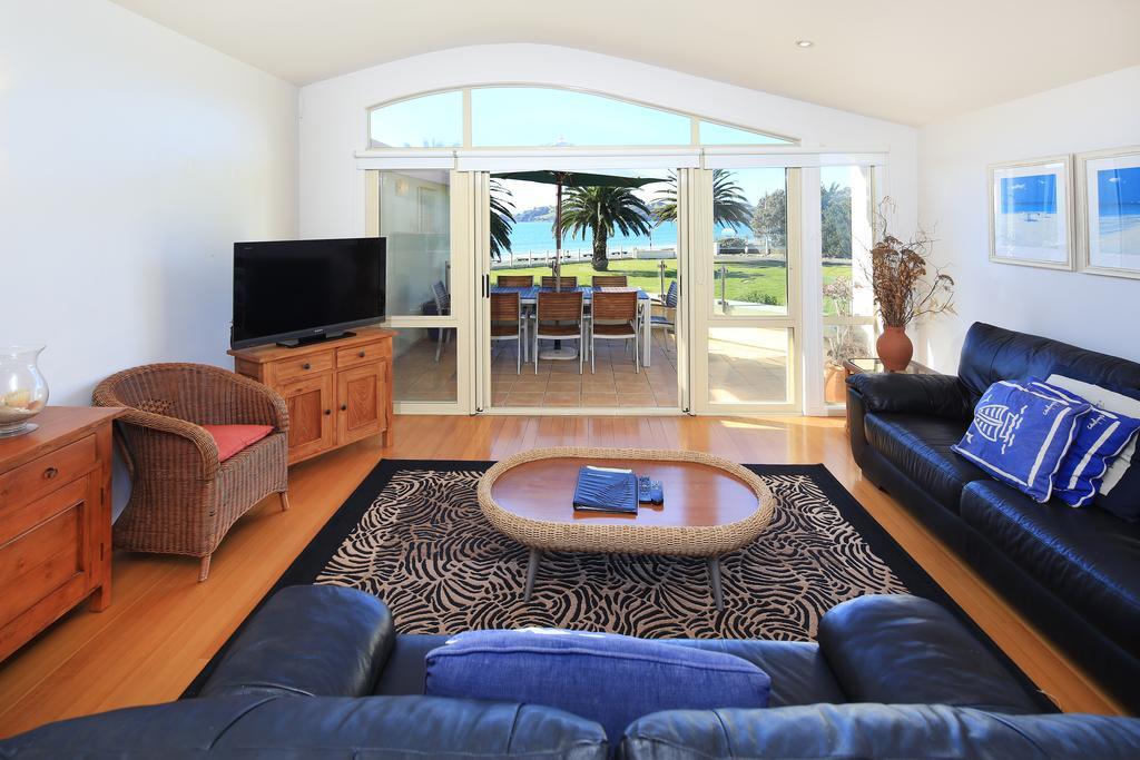 Onetangi Beach Apartments Eksteriør bilde